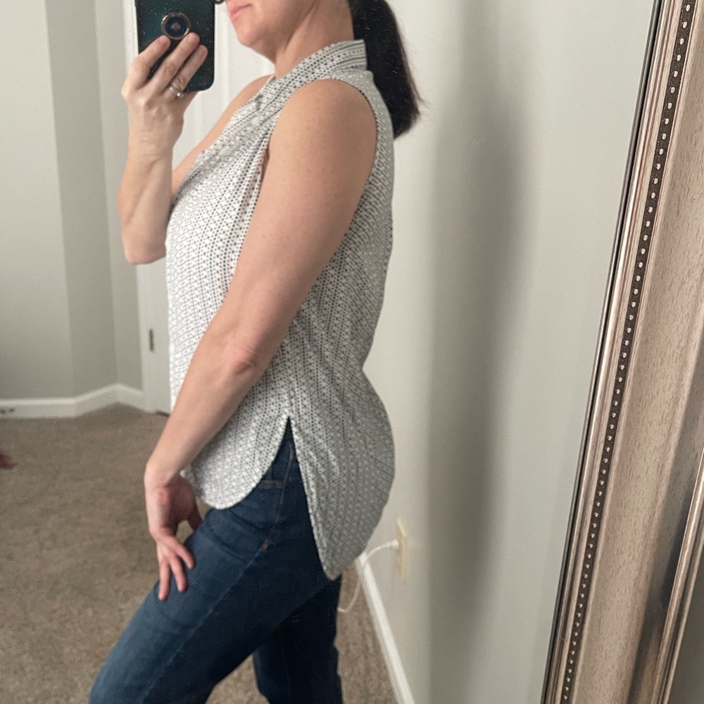 Velvet Heart Black and White Patterned Shirt - Picture 7 of 14